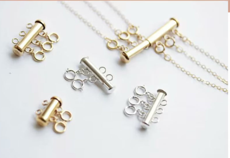 Dây chuyền bị xoắn, rối vào nhau khi đeo: Giải pháp từ chuyên gia