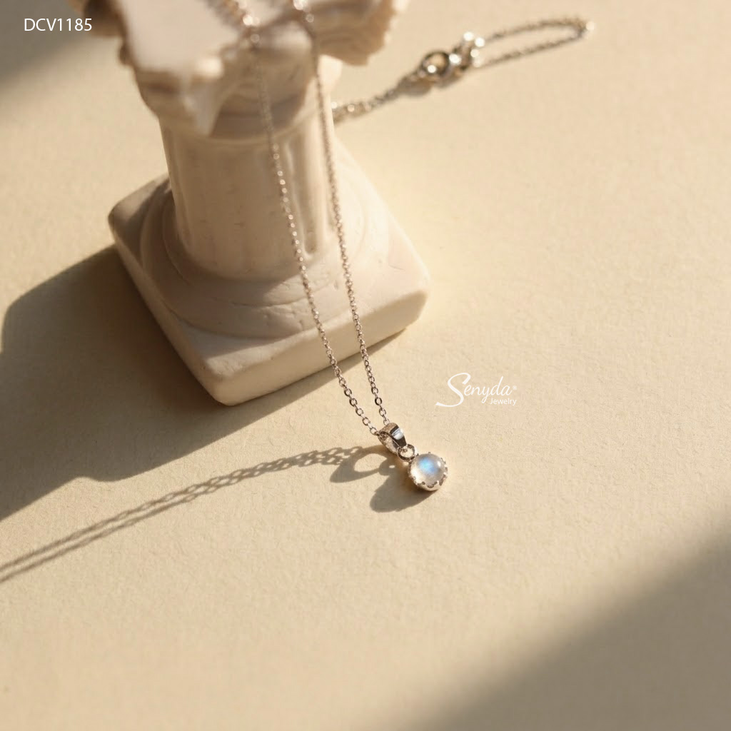 DCV1185 Dây chuyền vàng Senyda mặt Moonstone 4mm chấu lượn sóng nhí