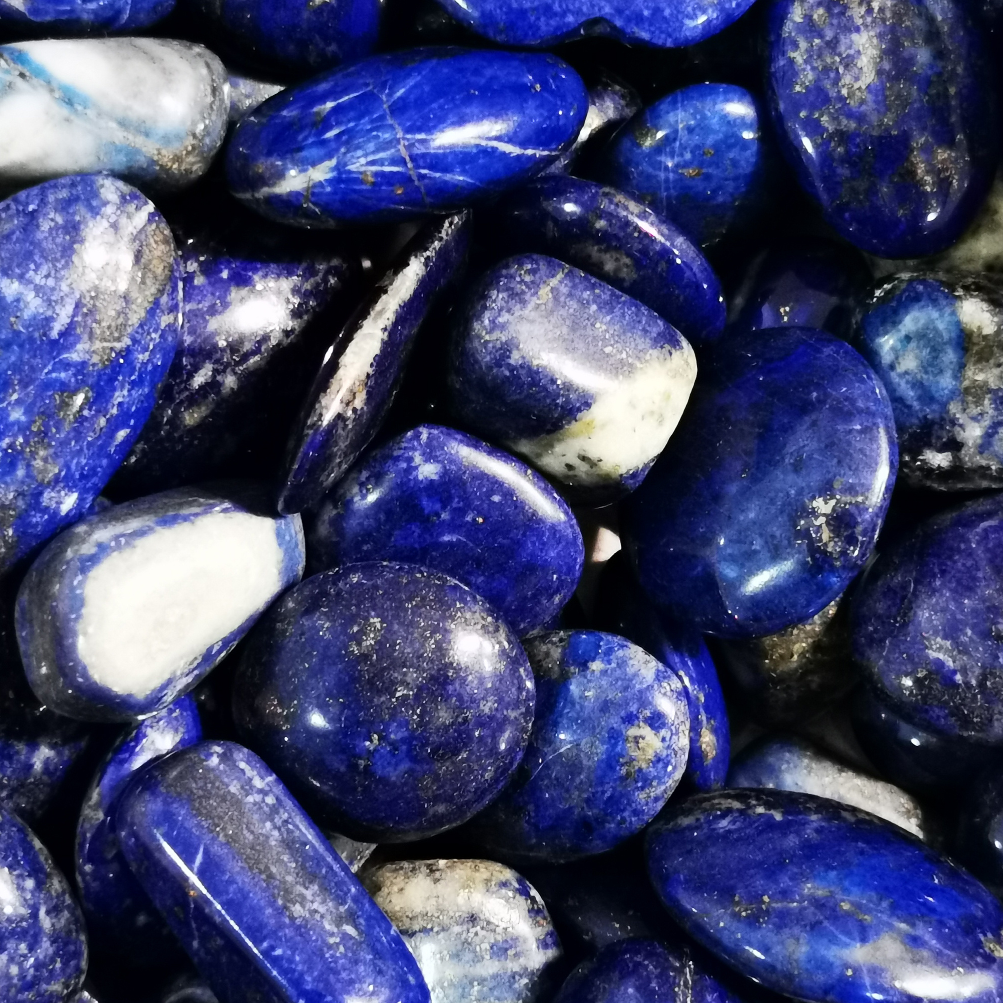 Sự thật về viên đá Lapis Lazuli - Viên đá "hoàng gia" từng đắt hơn cả vàng trong lịch sử