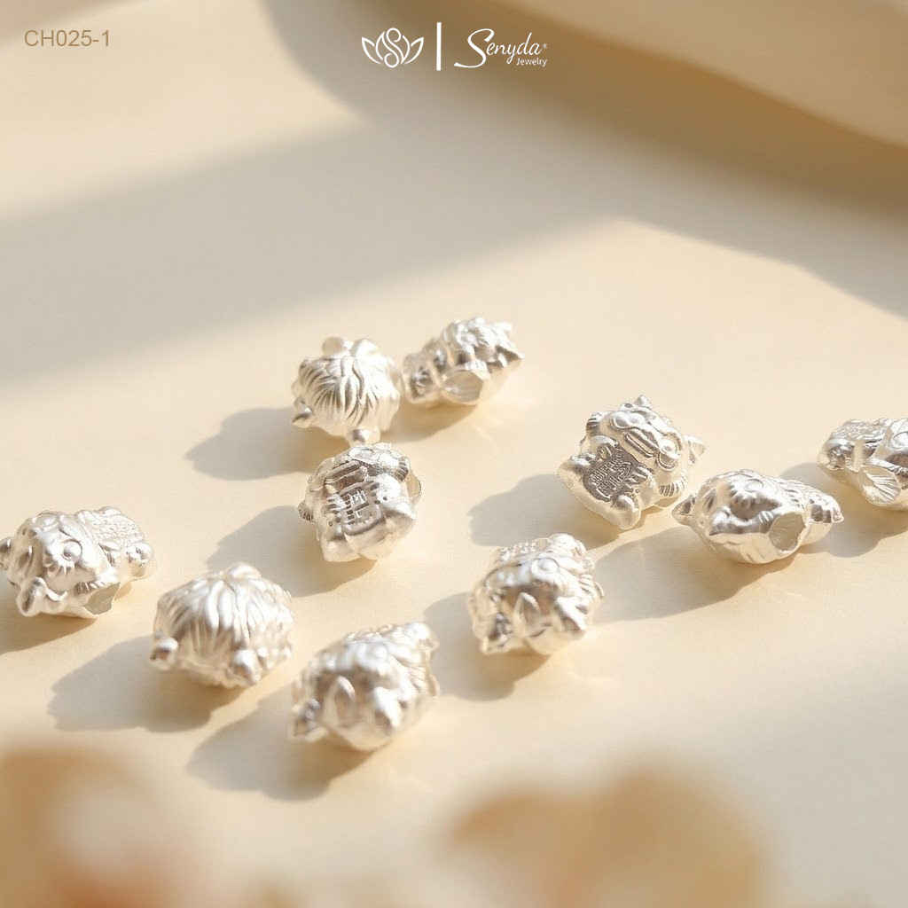 Charm Bạc Senyda giáp Thìn xỏ