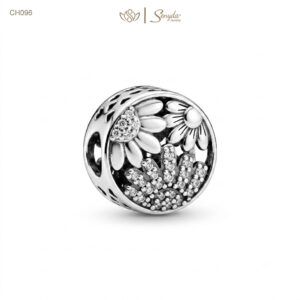 Charm Bạc Senyda hoa cúc trơn đá xỏ sở hữu thiết kế hình hoa cúc