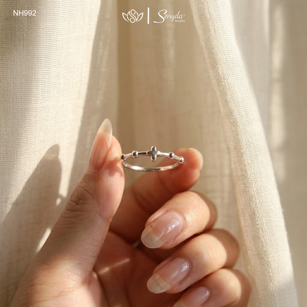 NH992 Nhẫn bạc Ý Senyda mặt dấu cộng đai trơn xen bi