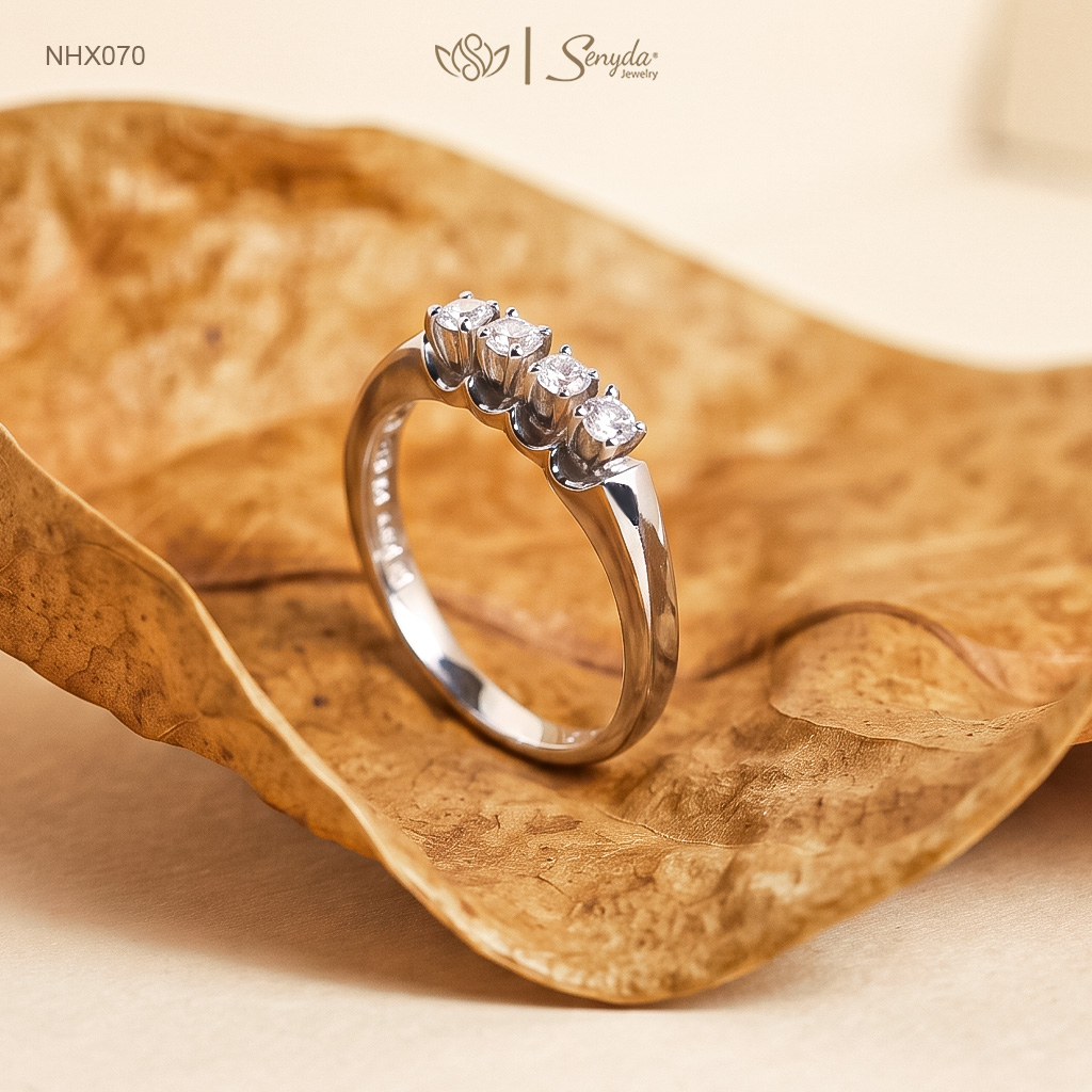 Nhẫn kim cương Senyda kết hàng đá 2,2mm